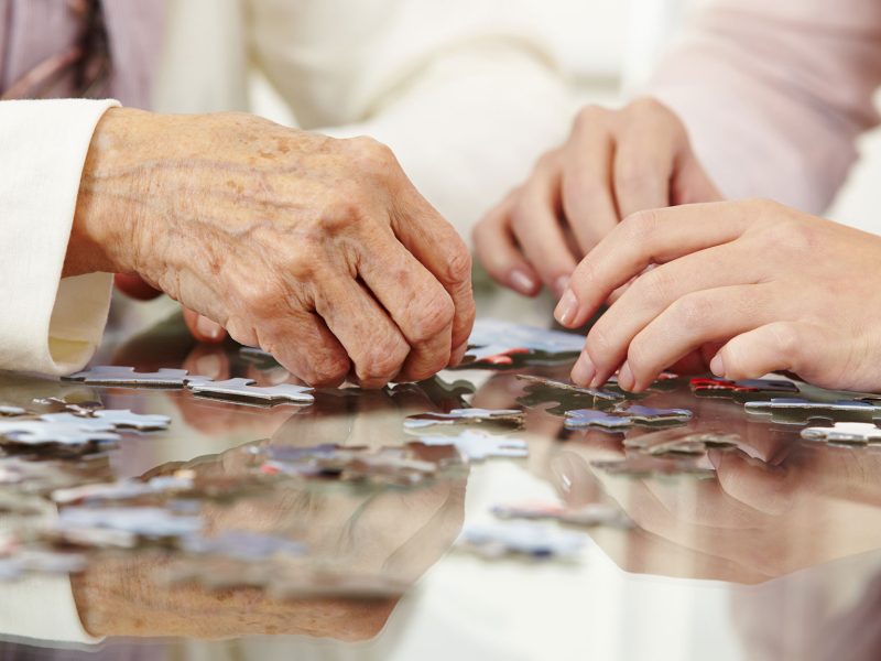 How to care for people with dementia